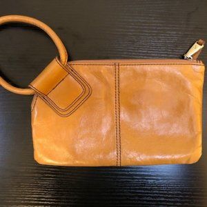 HOBO Sable leather clutch wristlet